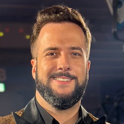 Headshot of Will Dunphey